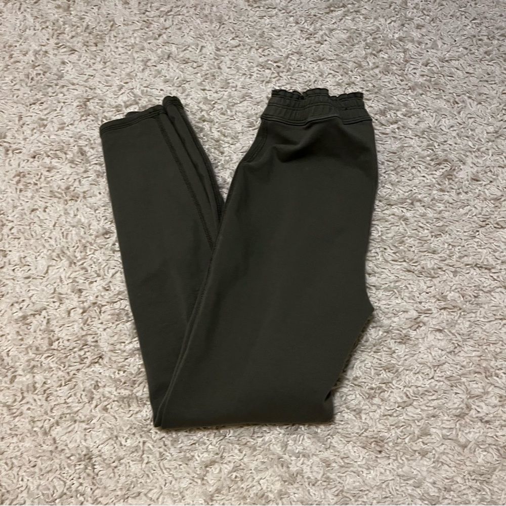 Abercrombie and Fitch Army Green Full Length Leggings size XS